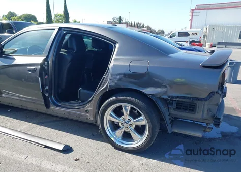 2013 Dodge Charger Road/Track z USA, uszkodzony, nr VIN 2C3CDXCT9DH550724